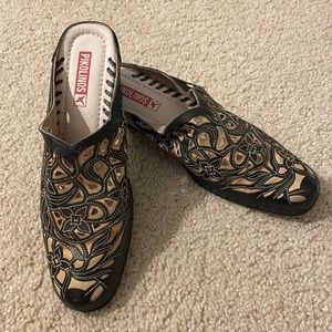 Pikolinos Leather Mules